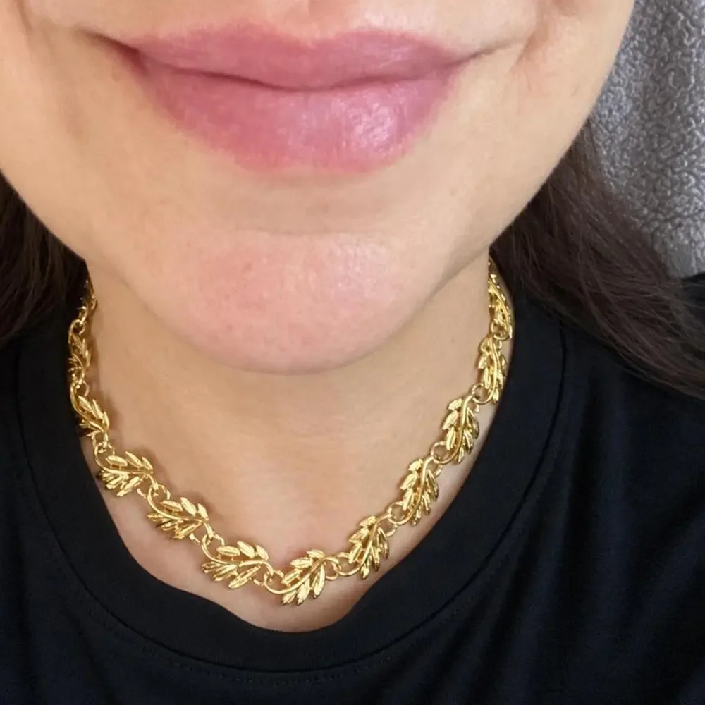Vintage Gold Tone Laurel Leaf Link Choker Necklace Botanical Collar 1970s 80s